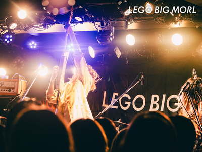 WALLPAPER 3月（1600）